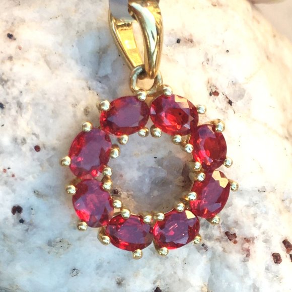 Genuine Ruby Circle Pendant 9K Yellow Gold ~2cts Real Gemstones - Picture 12 of 16
